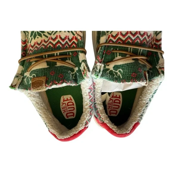 Hey Dude Wally Holiday Youth size 1 Christmas Sweater - Picture 5 of 9